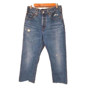 LEVI'S 501 Original Button Fly Med-Wash light distress Cut-off raw Cropped‎ hem